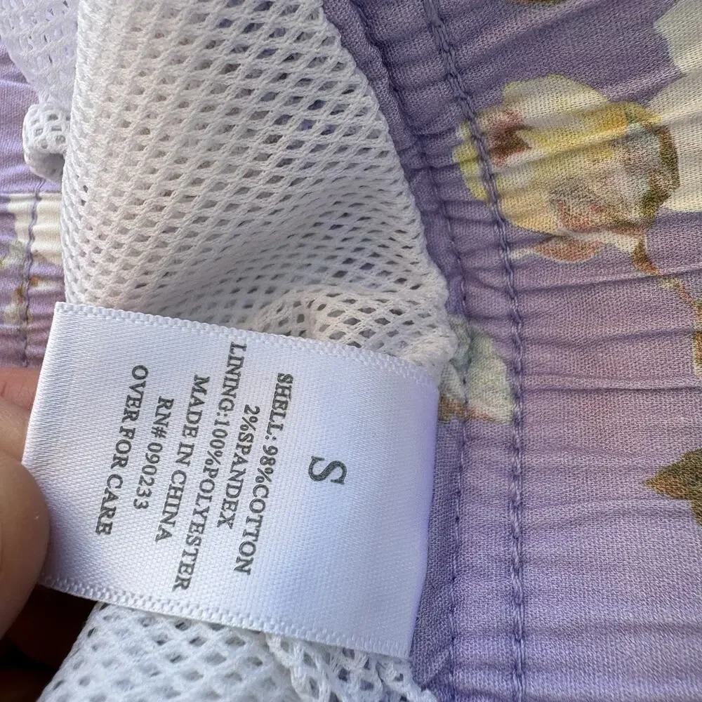 Modern Amusement Men’s Swim Trunks Purple Flowers Size Small